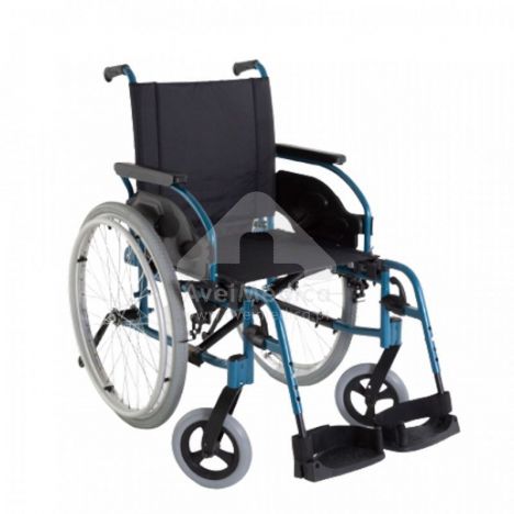 Cadeira rodas auto propulsão com suporte canadianas